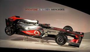 McLaren v sezono 2010 z drzno oblikovanim MP4-25