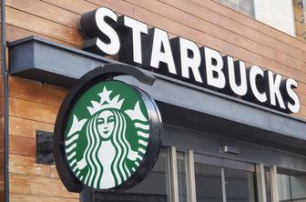 Starbucks mora stranki zaradi opeklin izplačati 50 milijonov dolarjev odškodnine