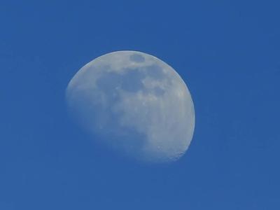 Nasa bo za 17 milijard evrov zgradila bazo na Luni