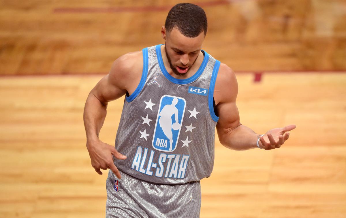 NBA All Star Curry | Stephen Curry je že v prvem polčasu zadel osem trojk. | Foto Reuters