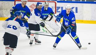 Slovenci za konec turnirja izgubili proti sosedom