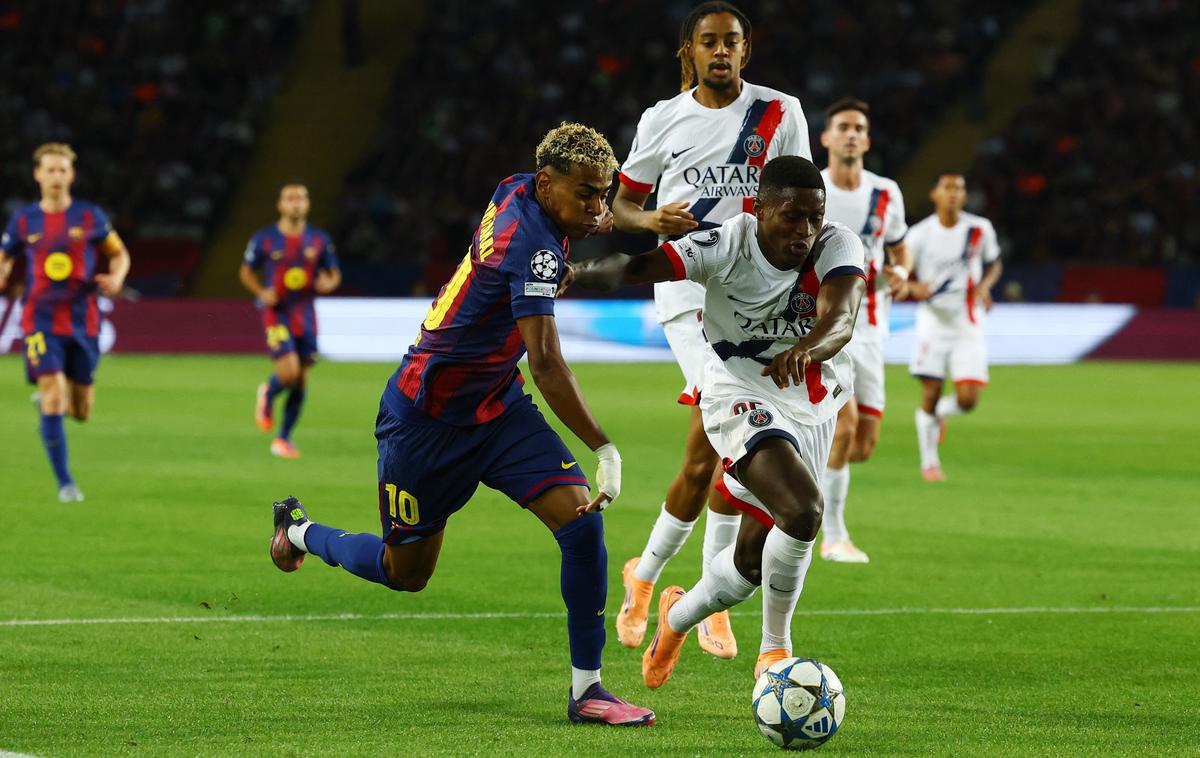 Liga prvakov: Barcelona - PSG | Oslabljena Barcelona je na Montjuicu izgubila proti oslabljenemu PSG. | Foto Reuters
