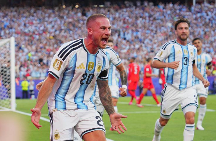 Alexis Mac Allister je popeljal Argentino v vodstvo že po desetih minutah. | Foto: Reuters