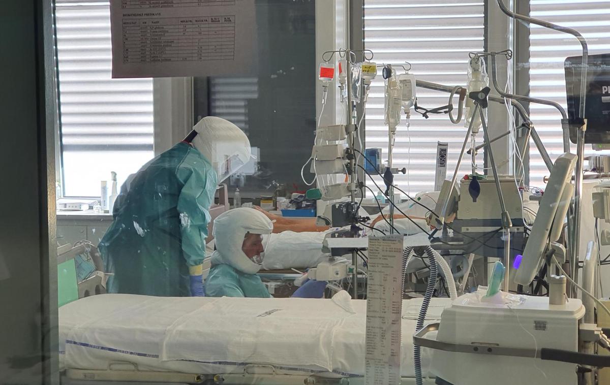 UKC Maribor | Nihče od hospitaliziranih bolnikov s covid-19 v UKC Maribor ni bil predhodno cepljen proti tej bolezni in prav tako nihče ni predhodno že prebolel covid-19. | Foto STA