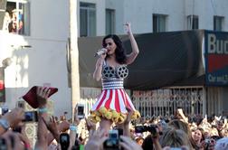 Katy Perry je ženska leta