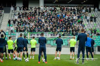 Olimpija zmagala in se še bolj približala naslovu