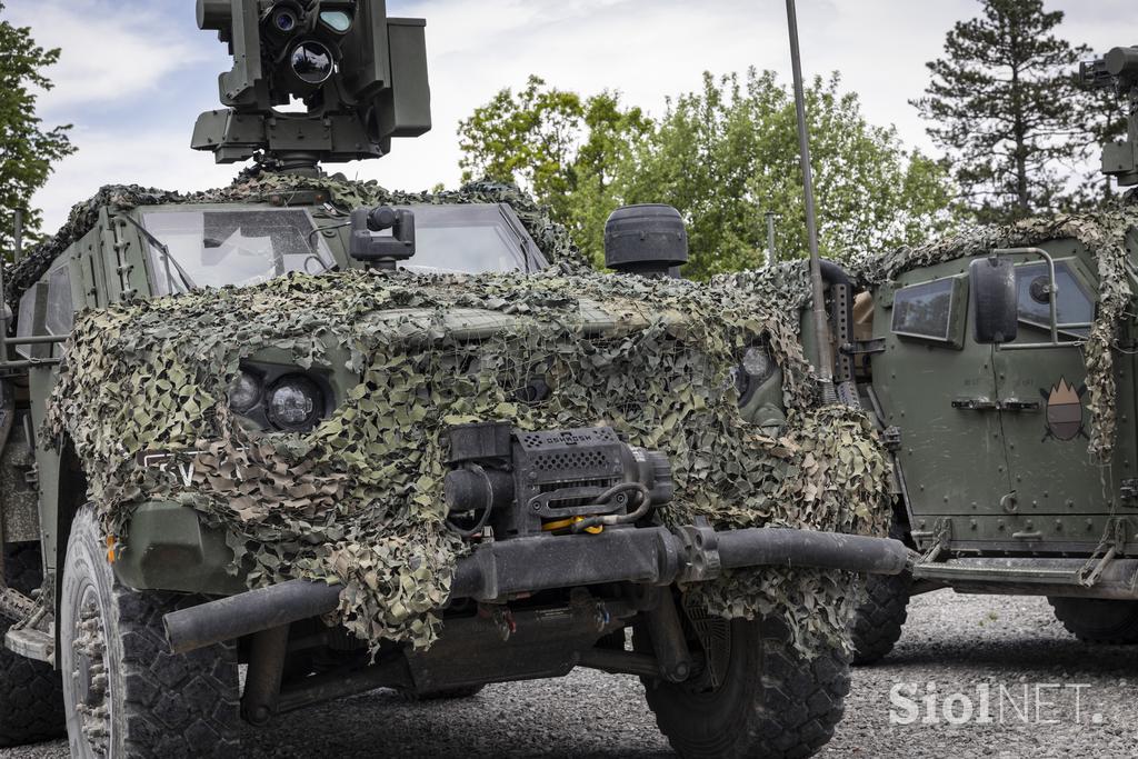 Slovenska vojska, predstavitev kontingenta pred odhodom na misijo na Baltik. Poček.