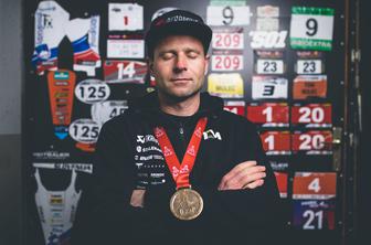 Slovenski junak Dakarja v pretresljivem pismu: Požar nam je vzel skoraj vse