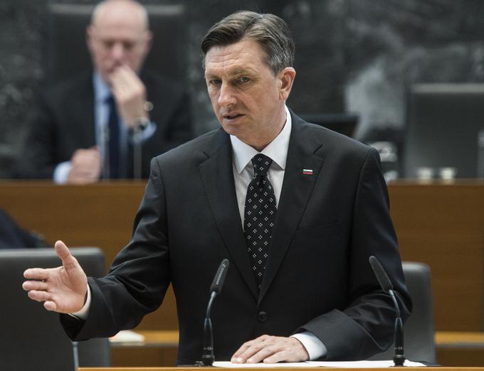 Predsednik republike Borut Pahor je napovedal, da bo odlok o razpustu parlamenta in razpisu predčasnih volitev podpisal v soboto. | Foto: STA ,