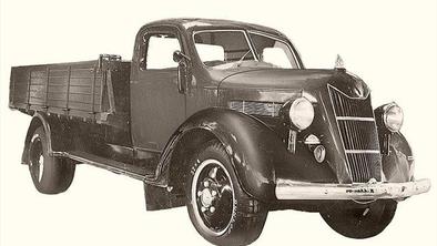 Toyotin prvi serijski avtomobil je bil tovornjak