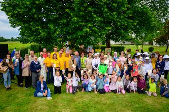 Novi brezplačni učni čebelnjaki za osnovne šole, nagrada dva tisoč evrov za Naj učni čebelnjak