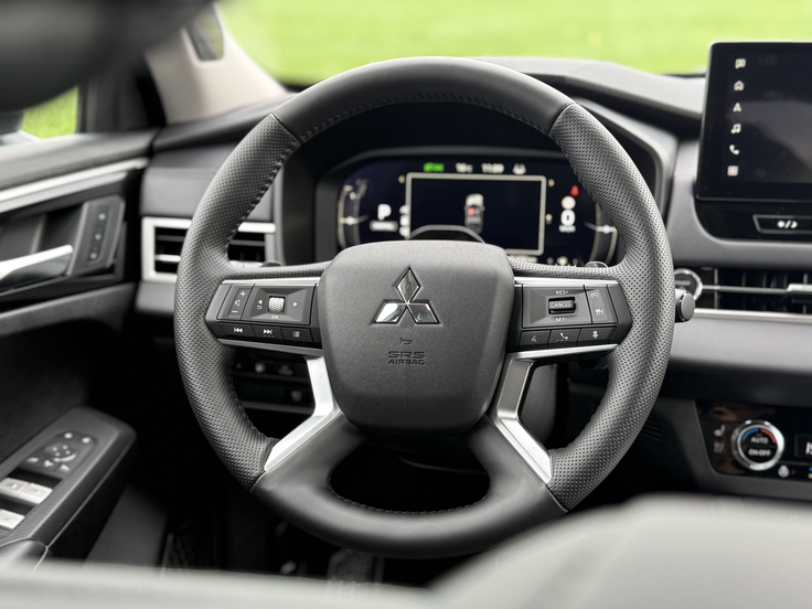 Mitsubishi outlander | Foto: Gregor Pavšič