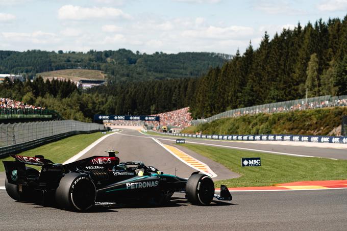 Lewis Hamilton je dobil dve dirki, Mercedes je slavil na treh od zadnjih štirih dirk. | Foto: Reuters