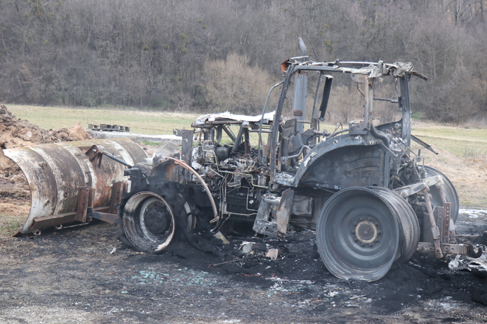 Traktor požar | Materialna škoda je velika.  | Foto PU Murska Sobota