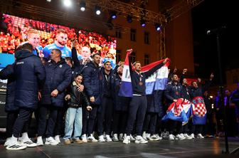 V Zagrebu po zapletih pri organizaciji sprejeli hrvaške rokometaše