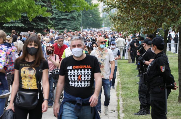 V maju so protestni shodi potekali tudi v Sarajevu. | Foto: Reuters
