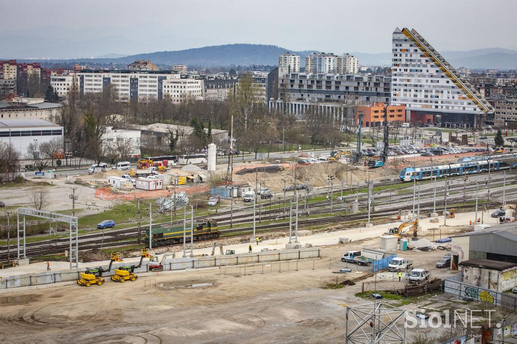 Emonika v Ljubljani, začenja se gradnja.
