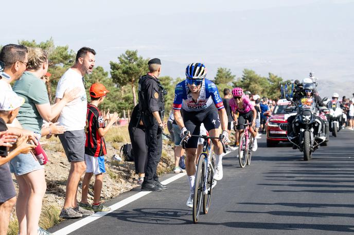 Primož Roglič, Vuelta 2026 | Primoža Rogliča od rdeče majice loči minuta in 45 sekund.  | Foto A.S.O-Cxcling-Toni Baixauli