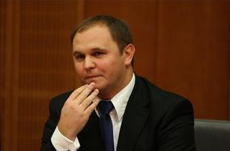 Kolektiv Dela Revij: NKBM naj predstavi rešitve za nevzdržno situacijo