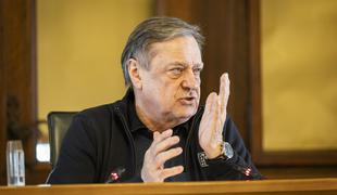 Janković ostro obsodil pretep in streljanje v Šiški