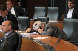 "Mislite, da si bodo poslanci skrajšali mandat?"