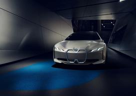 Mercedes-Benz EQA in BMW i Vision Dynamics