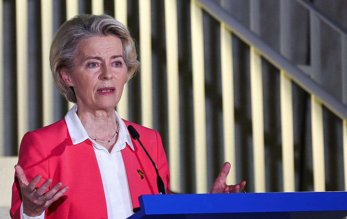 Ursula von der Leyen | Štirje evropski komisarji so po poročanju francoske tiskovne agencije AFP v pismu predsednici Komisije z dne 27. marca izpostavili "vprašanja o preglednosti in nepristranskosti postopka imenovanja". | Foto Reuters