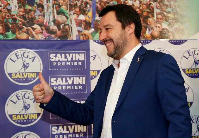 Eno največjih presenečenj volitev je nepričakovano visoka podpora evroskeptični in proti tujcem nastrojeni Ligi. Na fotografiji je vodja Lige in potencialni mandatar Matteo Salvini, ki zase pravi, da je in ostaja populist. | Foto: Reuters