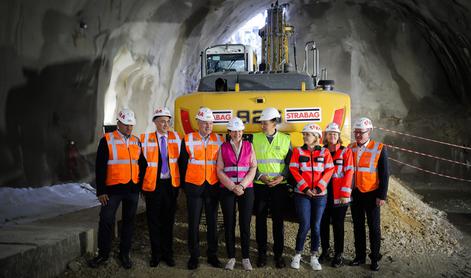 Bratušek Korošcem obljublja luč na koncu predora sredi 2029