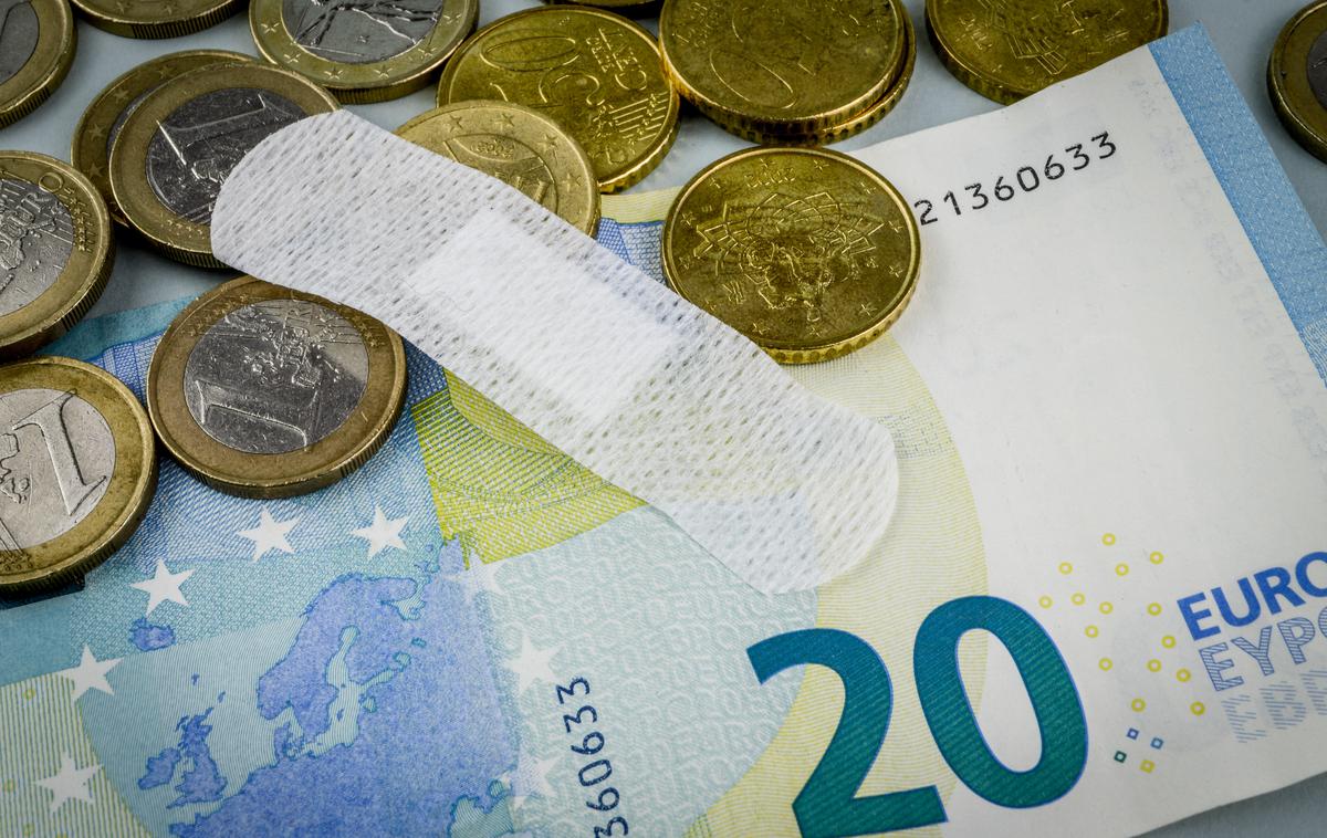 evri koronavirus | Na vladnem računu se je nabralo za slabih 600 tisoč evrov donacij. | Foto Reuters