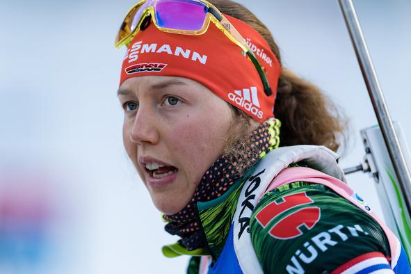 Huda plezalna nesreča biatlonke Laure Dahlmeier