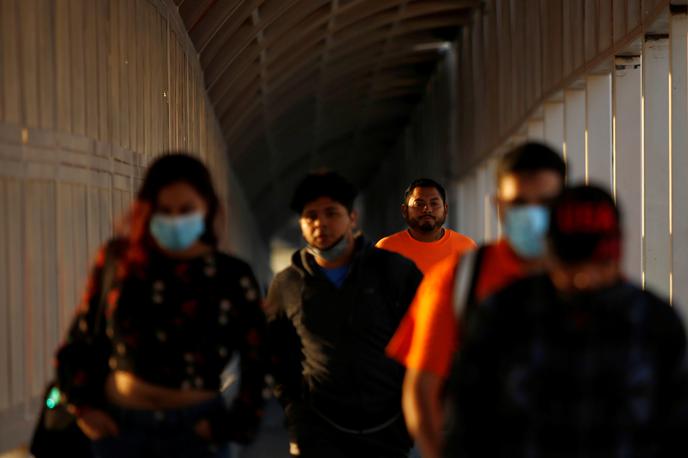potniki meja ZDA |  Zabeležili so 2.476 nezakonitih prehodov meje. | Foto Reuters