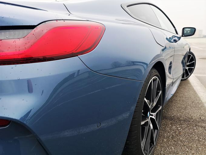 Torej, komu se je bolje posrečilo oblikovanje? BMW-ju ali Mercedes-Benzu (Robertu Lešniku) z avtomobilom S coupe? | Foto: Gregor Pavšič