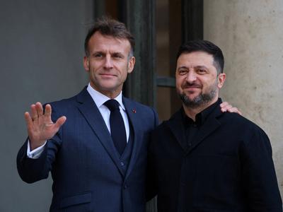 V Londonu v ponedeljek srečanje Zelenskega, Starmerja, Merza in Macrona