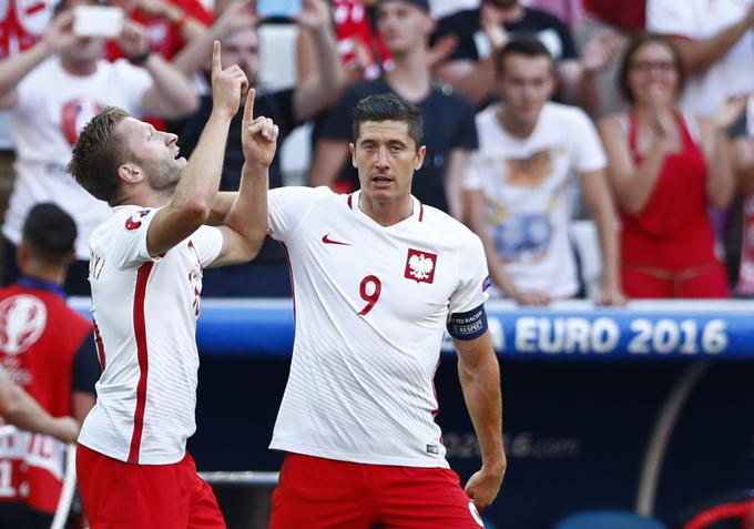 Poljski, ki se je na Euru 2016 uvrstila med osem najboljših, kaže imenitno v boju za nastop na SP 2018 v Rusiji. | Foto: Reuters