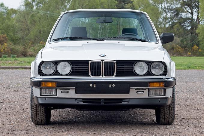 BMW 325 iX | Foto: SuperVeturra