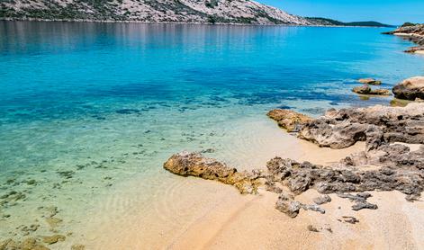 Odkrijte očarljivo lepoto otoka Rab na Hrvaškem