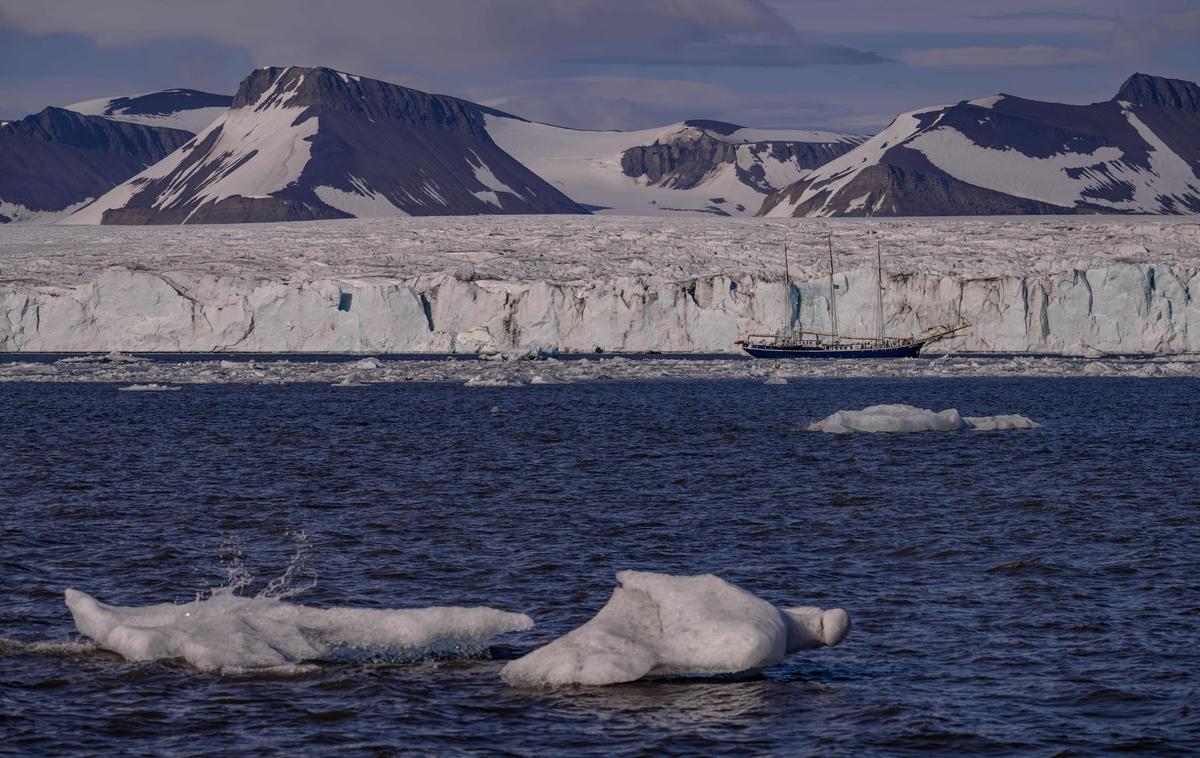 ledenik | Ledenik Hektoria se je med januarjem 2022 in marcem 2022 umaknil za okoli 25 kilometrov. | Foto Profimedia