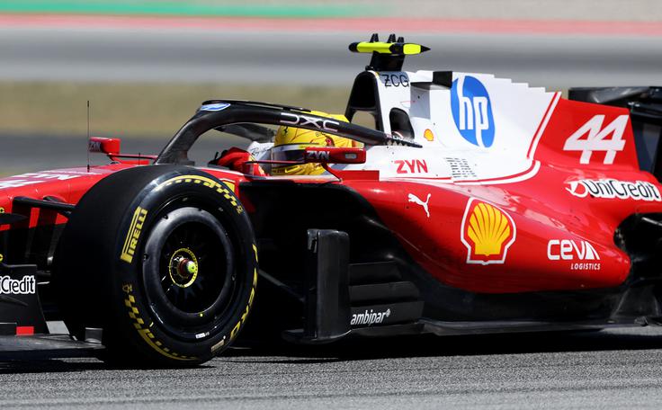 Lewis Hamilton je odpeljal svojo 31. dirko za Ferrari. | Foto: Reuters