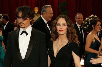 Johnny Depp hoče nazaj k Vanessi