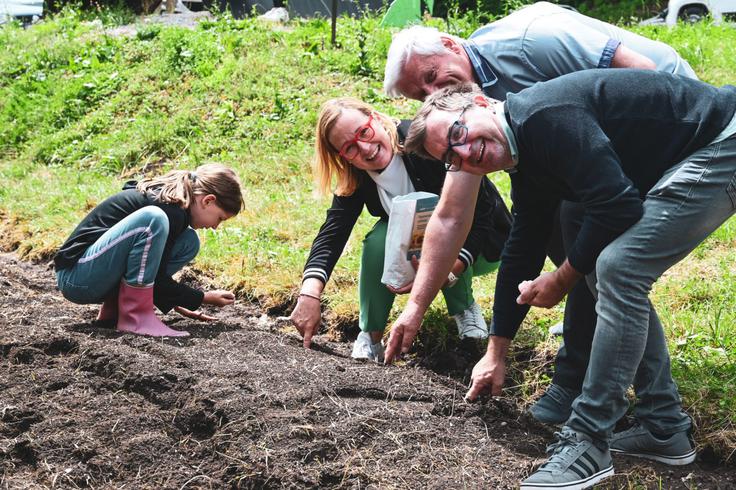 Sejemo sončno prihodnost | Foto: Slovenske železnice