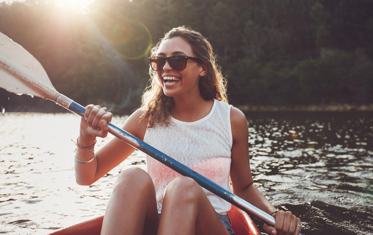 mladi, ženska, dekle, poletje, rekreacija | Foto Shutterstock