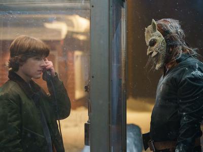 Črni telefon 2: drugi klic morilca otrok zvoni v prazno