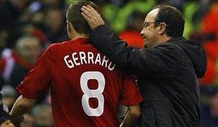 Benitezu v Liverpoolu (še) zaupajo