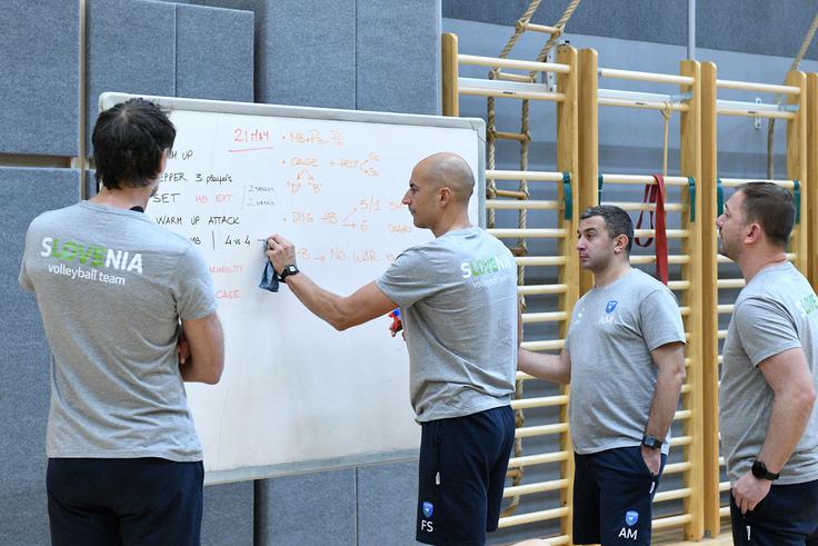 Italijanski strateg Fabio Soli so prizadeva, da bi bila Slovenija v najboljši formi na tekmah lige narodov v Braziliji. | Foto: Aleš Oblak/OZS