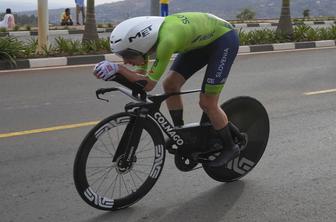 Remco Evenepoel še tretjič svetovni prvak, Tadej Pogačar za las brez odličja