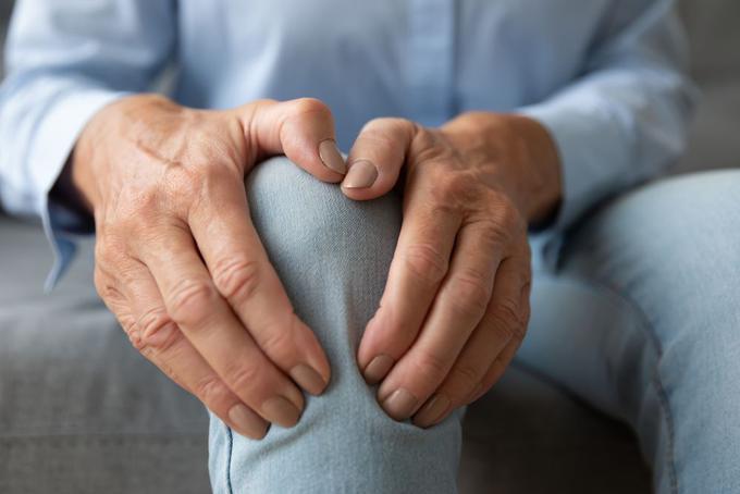 bolečine-koleno-artritis | Foto: Medicofit