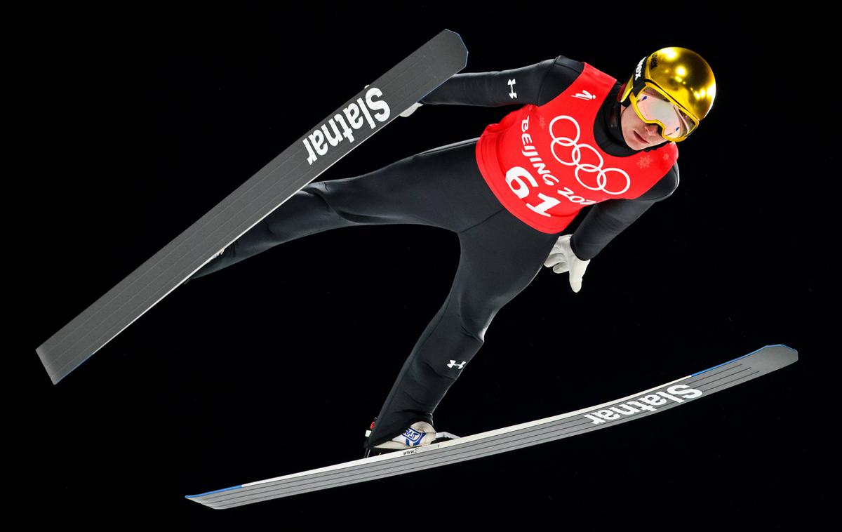 Anže Lanišek | Anže Lanišek še išče pravo formulo na srednji olimpijski skakalnici. | Foto Guliverimage