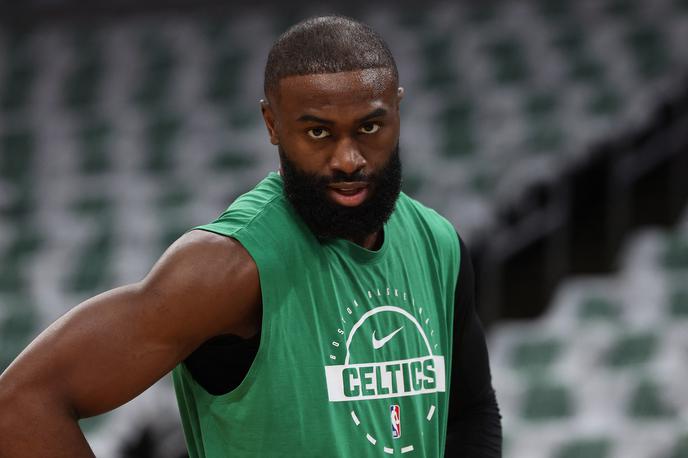 Jaylen Brown | Jaylen Brown mora zaradi kritiziranja sodnikov spet seči v žep. | Foto Reuters