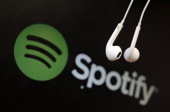 Spotify v četrtletju s petino višjimi prihodki